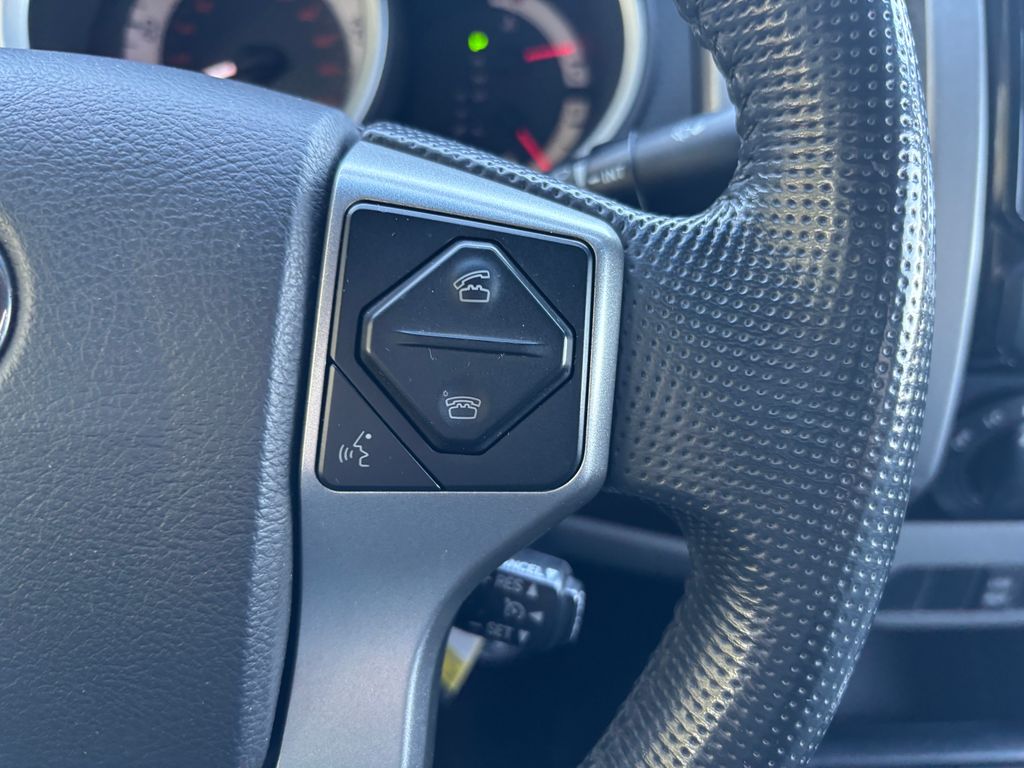 Thumbnail: 2014 Toyota Tacoma - 12