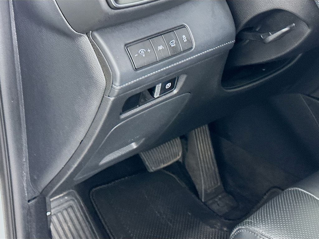 Thumbnail: 2022 Hyundai Santa Fe - 10