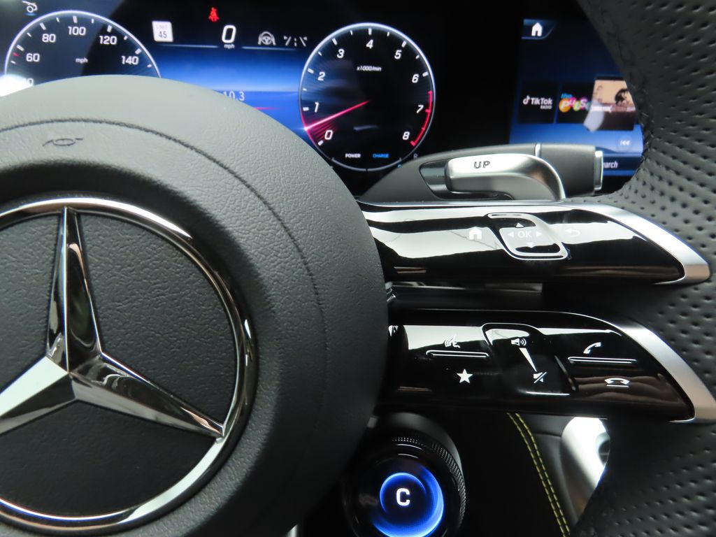 Thumbnail: 2026 Mercedes-Benz AMG GT - 12