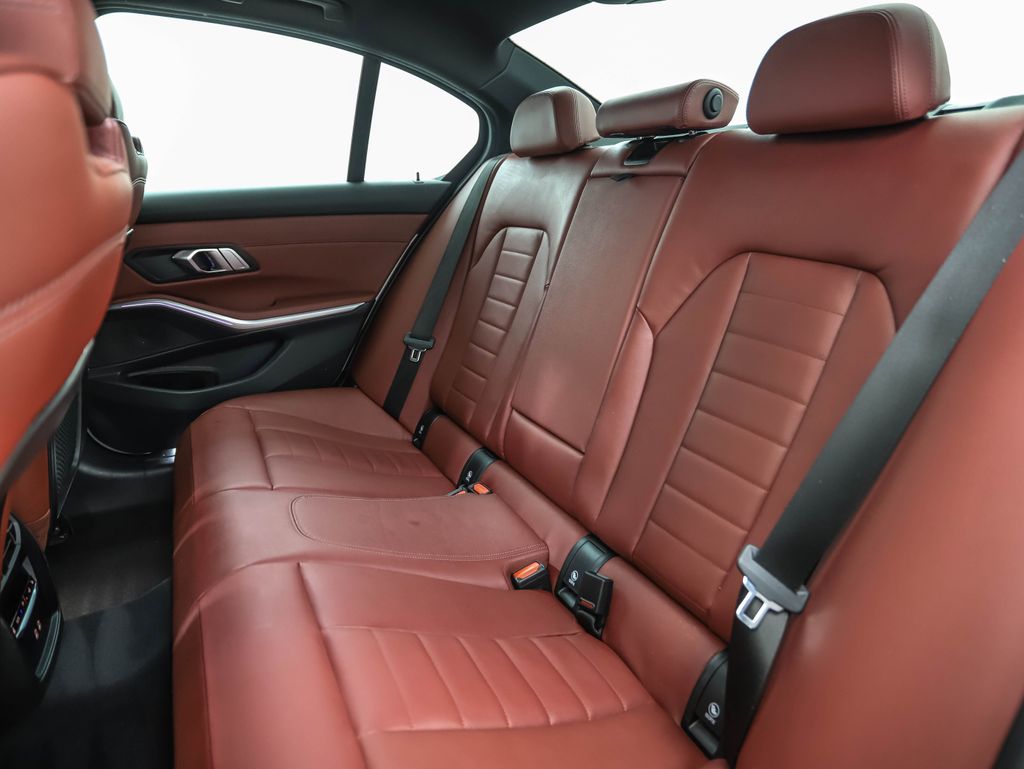 Thumbnail: 2022 BMW 3 Series - 22