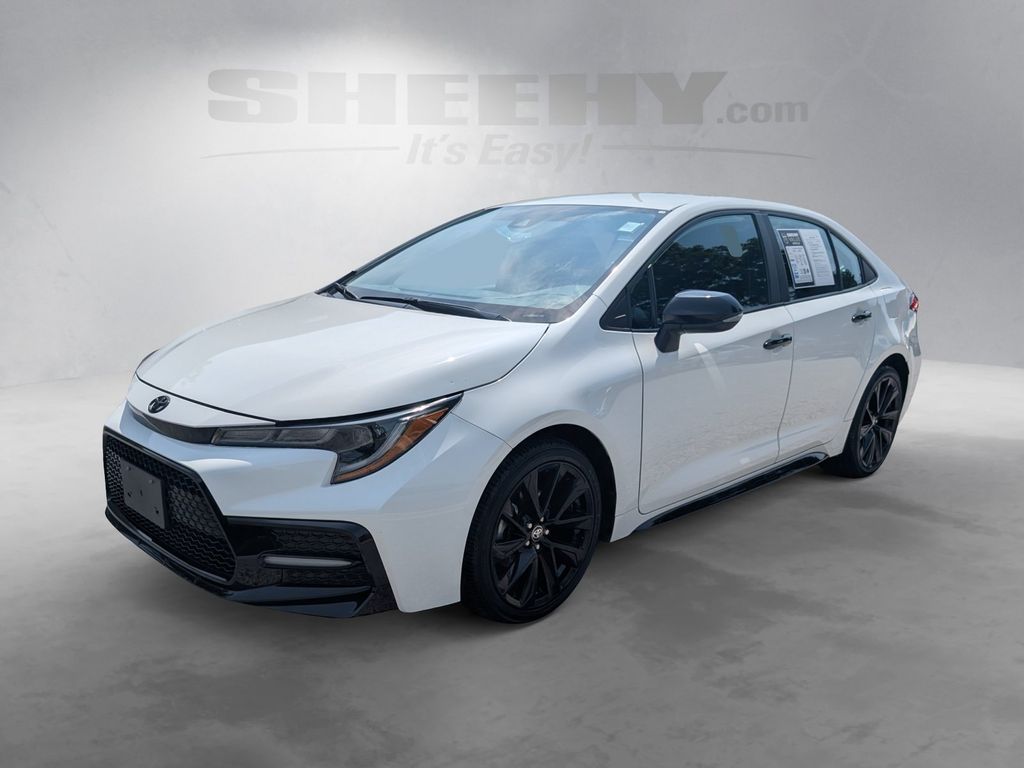 Used 2022 White Toyota SE Nightshade image 16