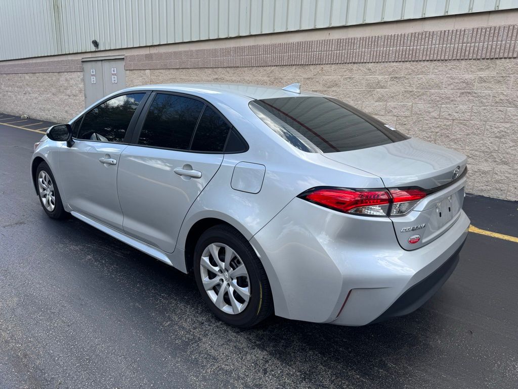 2024 Toyota Corolla LE 3