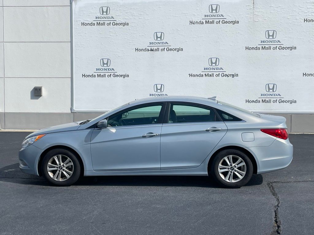 2013 Hyundai Sonata GLS 2