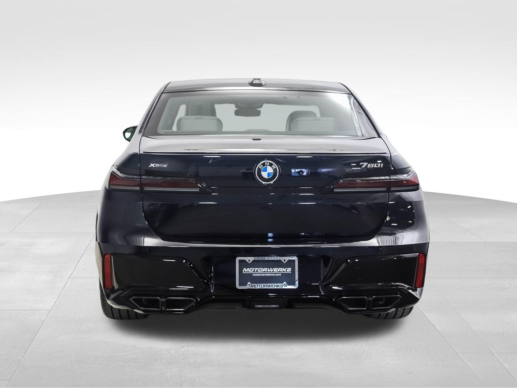 Thumbnail: 2026 BMW 7 Series - 4