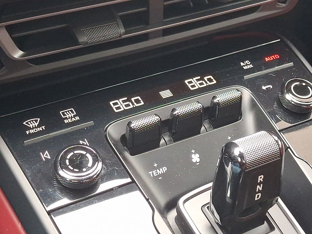 Thumbnail: 2022 Porsche 911 - 15