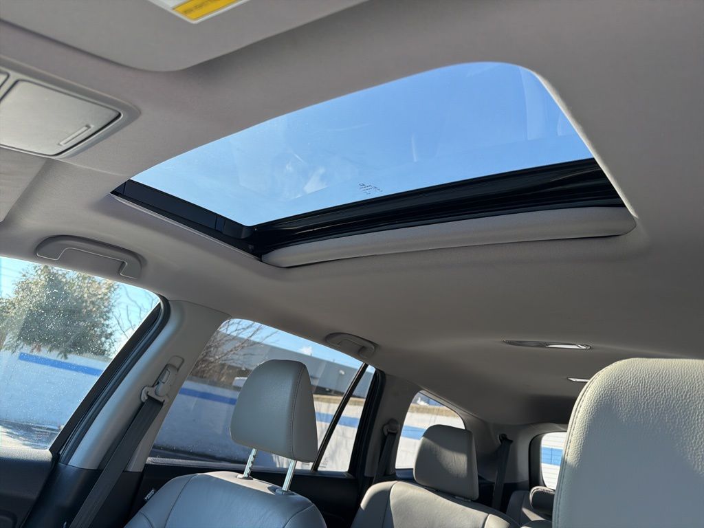 Thumbnail: 2018 Honda Pilot - 11