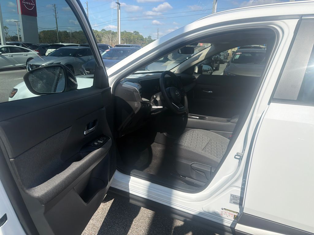 New 2026 Nissan Kicks SV 4D Sport Utility