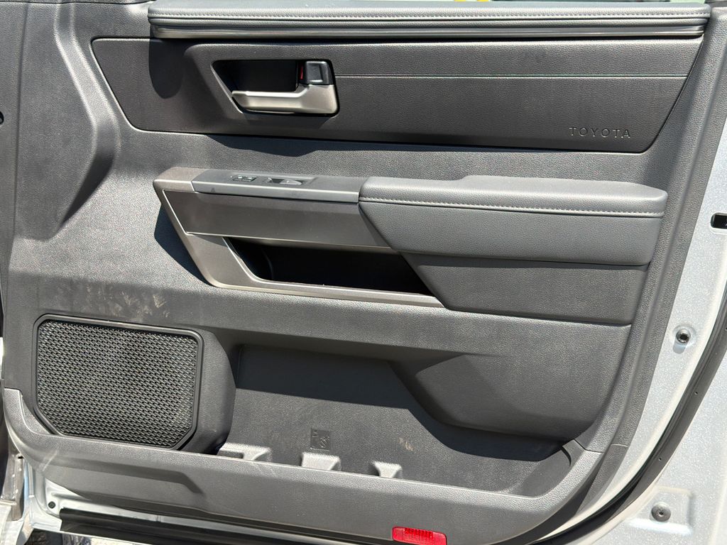 2026 Toyota Tundra SR5 - Photo 13