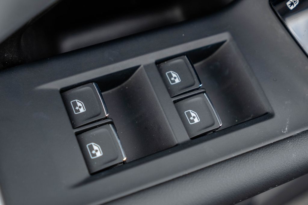 2025 Audi Q5 Premium - Photo 18