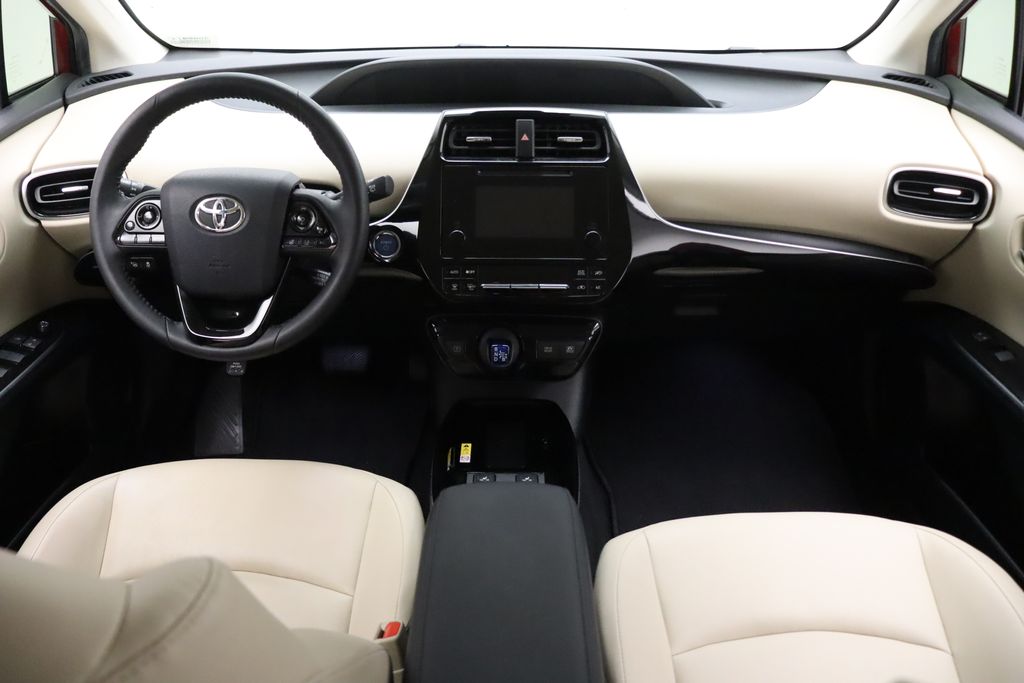 2019 Toyota Prius XLE 24