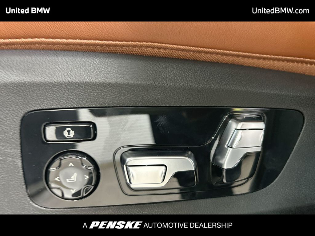 Thumbnail: 2026 BMW X5 - 12