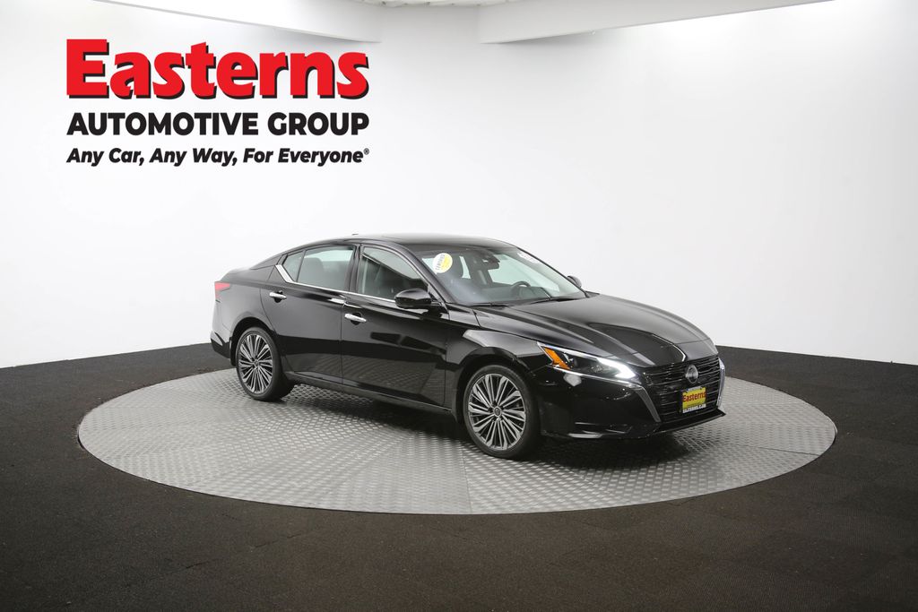 Used 2023 Black Nissan 2.5 SL image 48