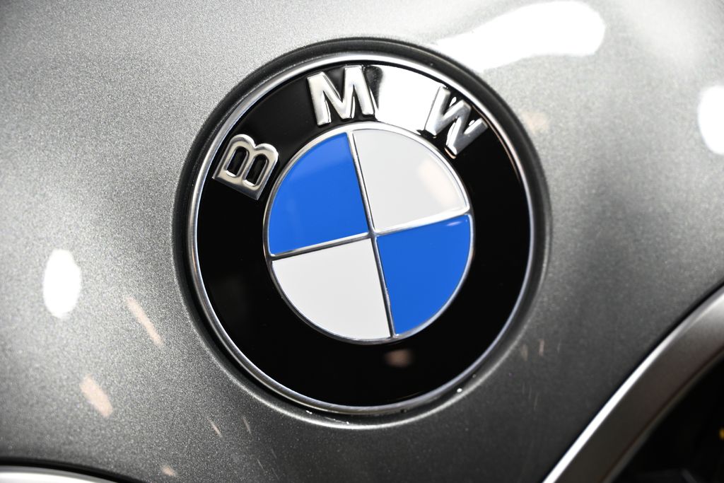 Thumbnail: 2026 BMW 4 Series - 21