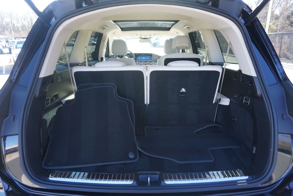 Thumbnail: 2024 Mercedes-Benz GLS - 18