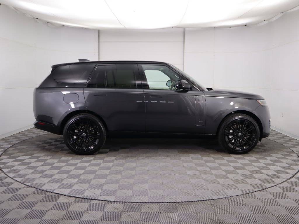 Thumbnail: 2025 Land Rover Range Rover - 4
