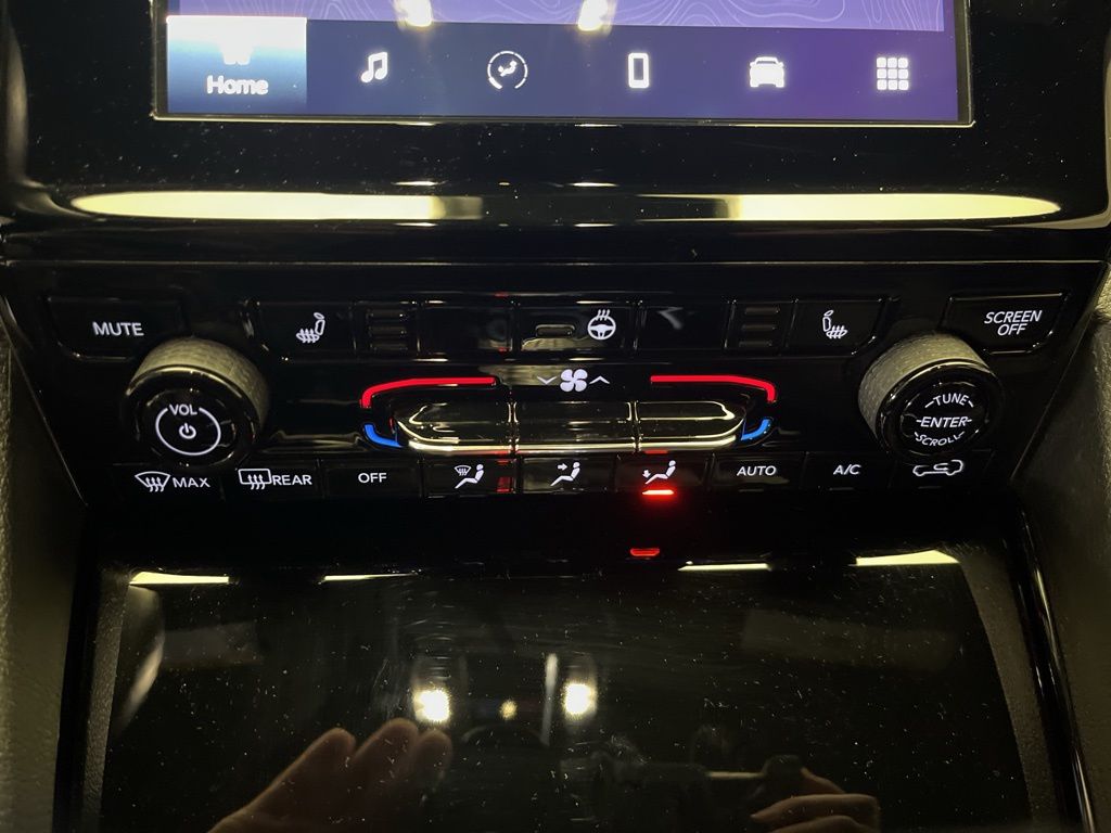 Thumbnail: 2022 Jeep Grand Cherokee - 19