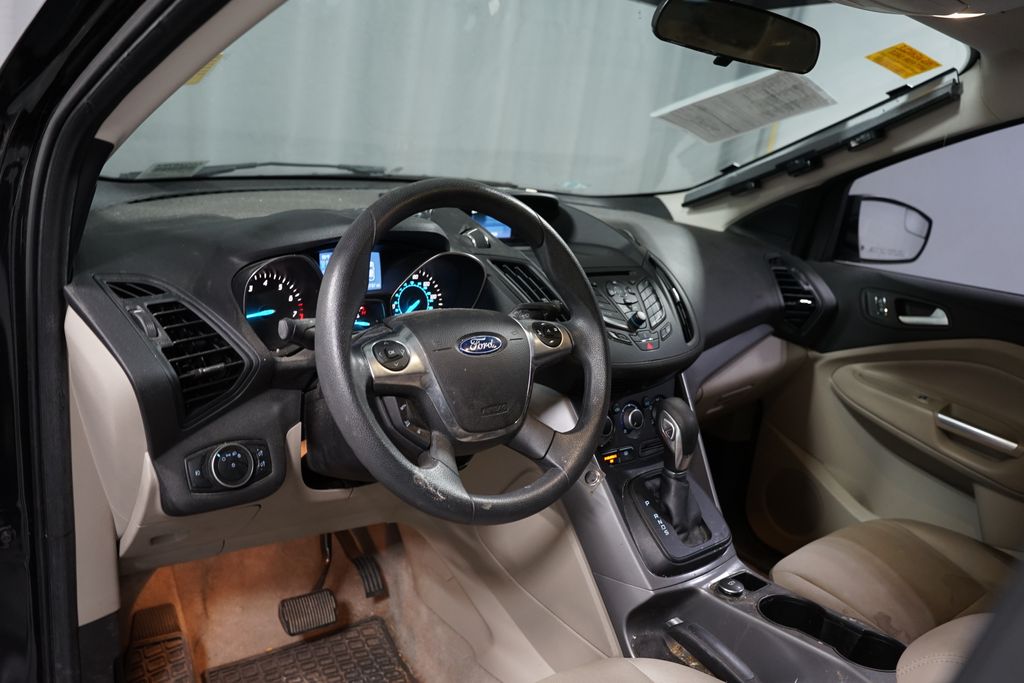 Thumbnail: 2015 Ford Escape - 7