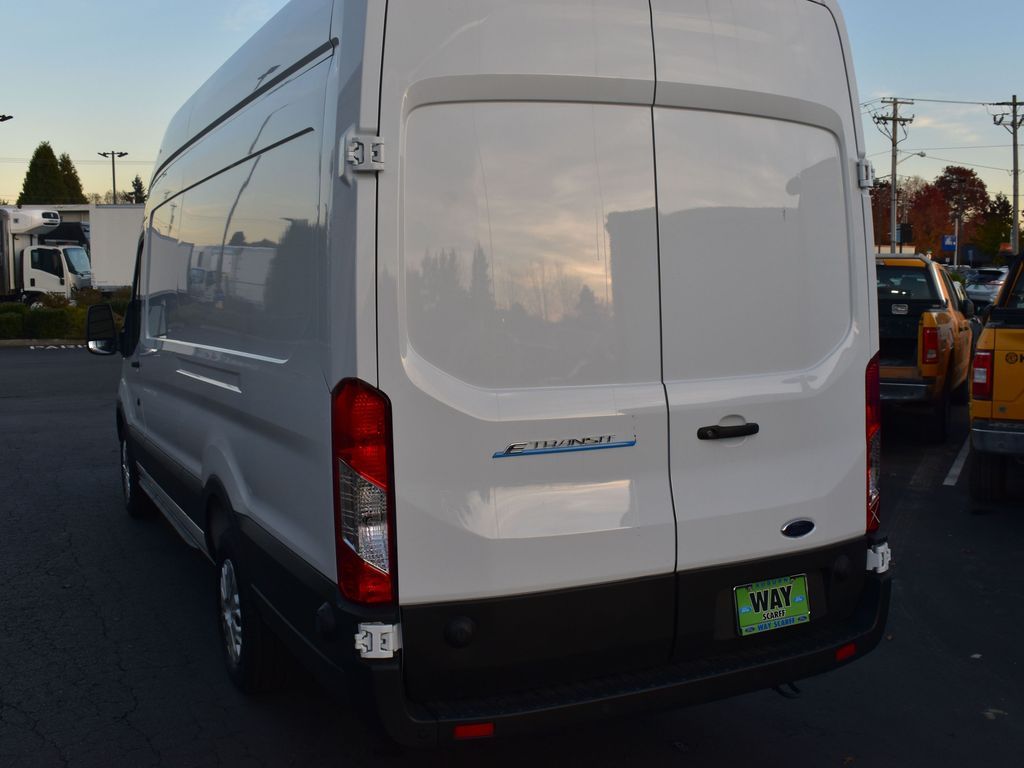2023 Ford E-Transit 350