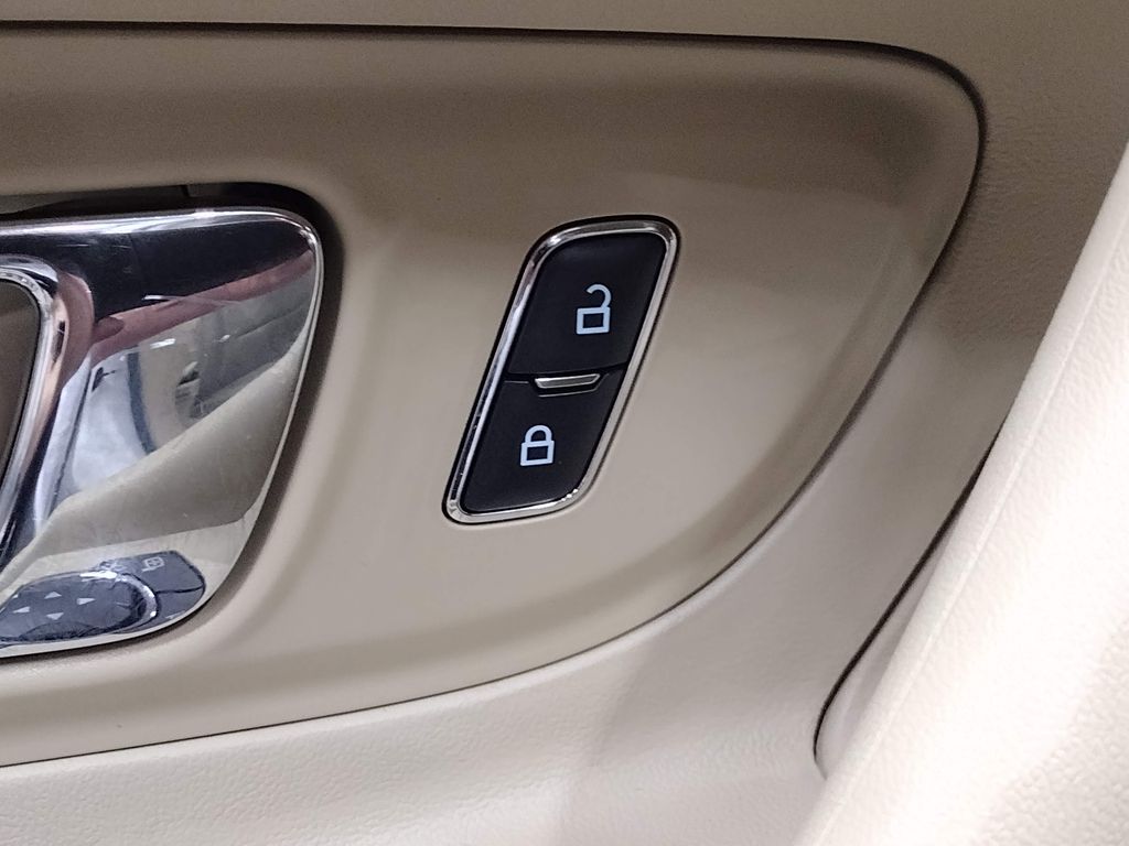 2016 Ford Taurus SEL