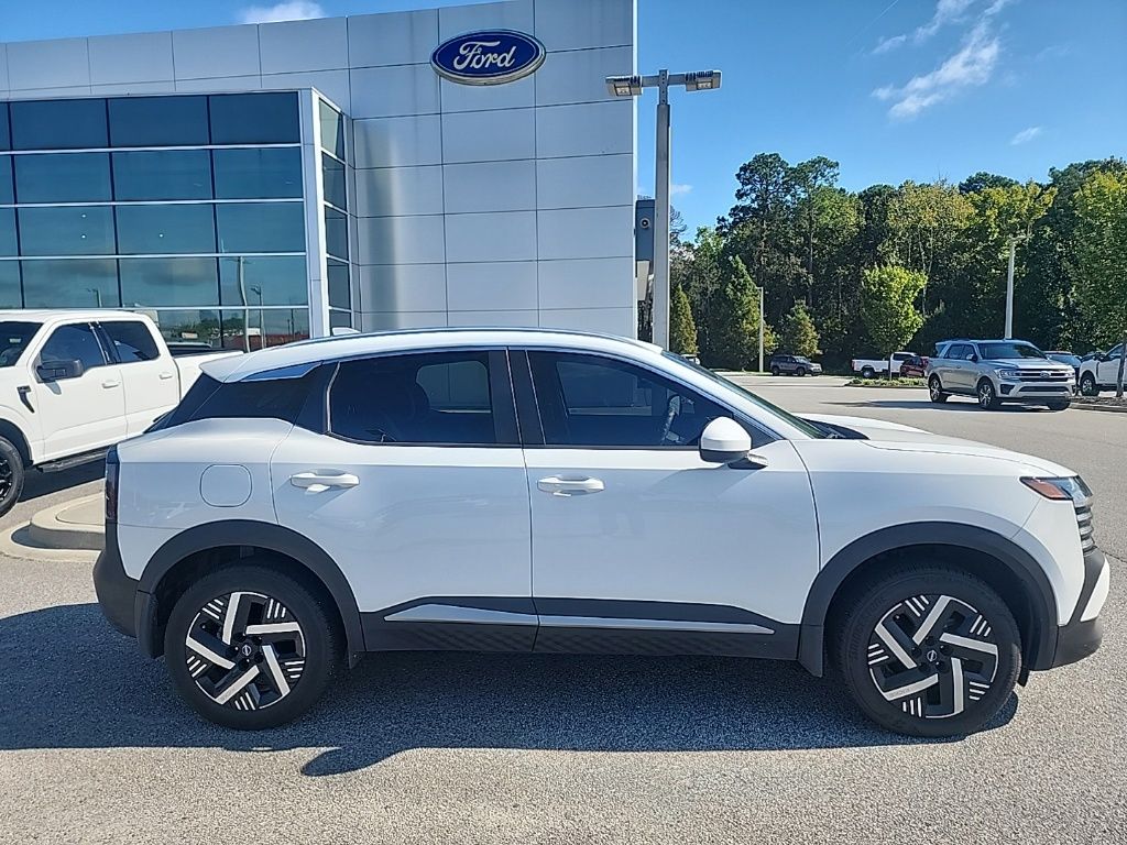 2025 Nissan Kicks SV