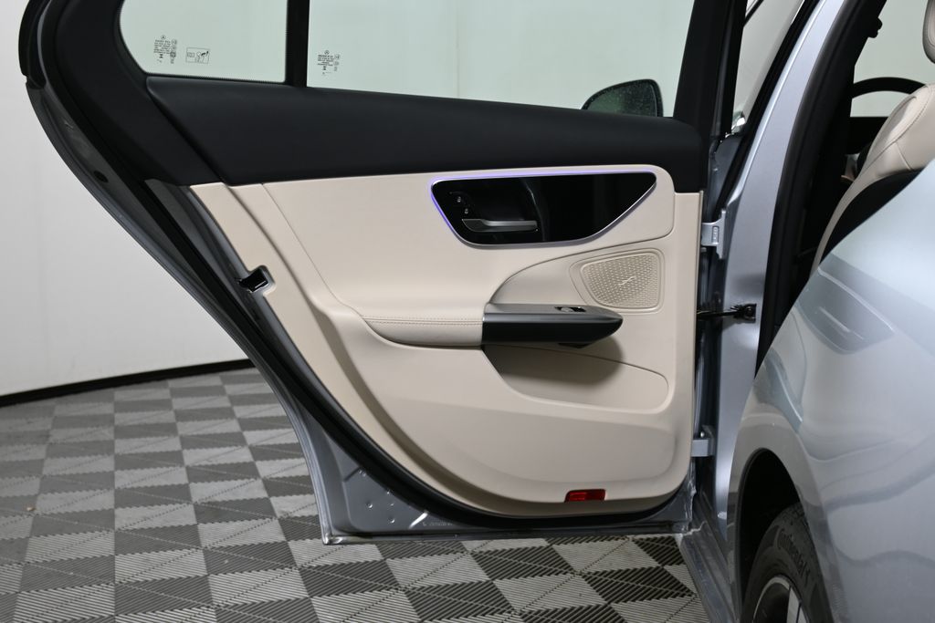 Thumbnail: 2025 Mercedes-Benz C-Class - 31