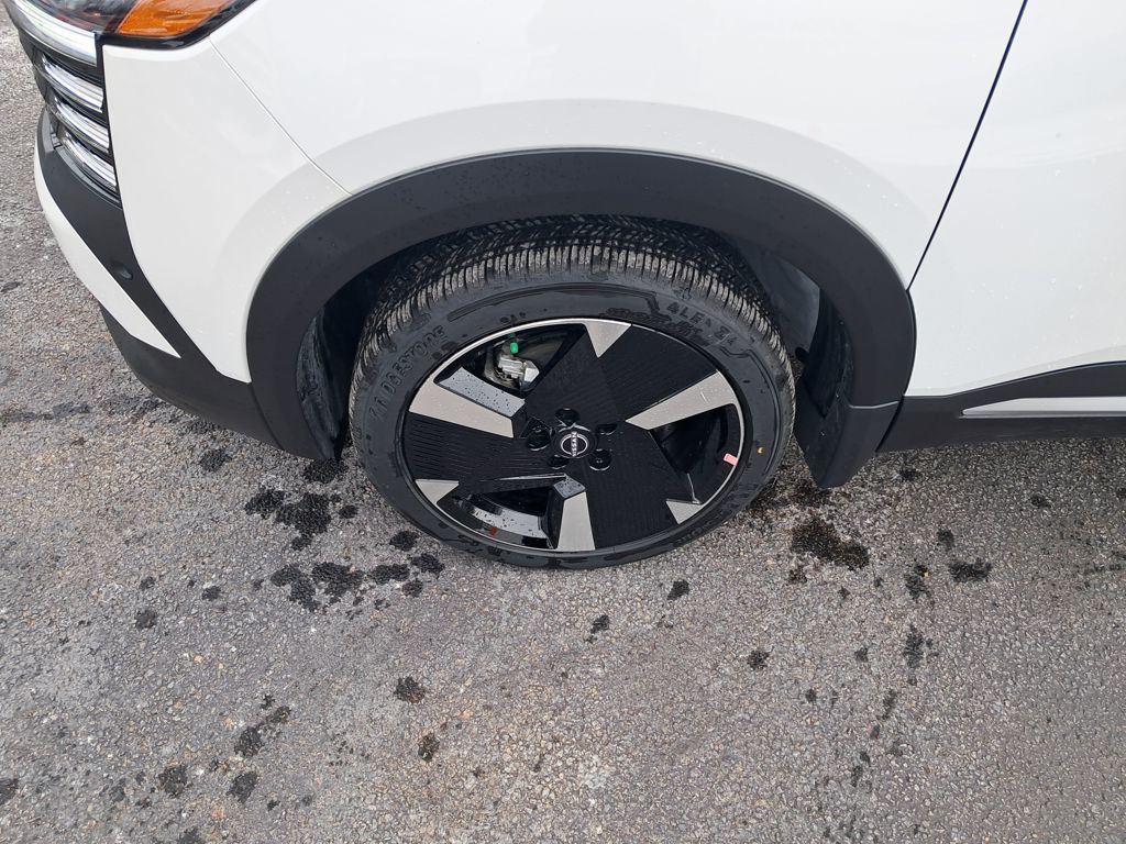 2026 Nissan Kicks SR White at John Sisson Motors