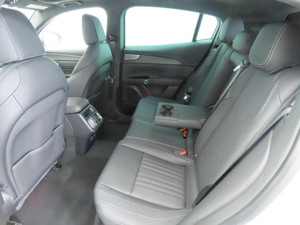 Thumbnail: 2025 Maserati Grecale - 22