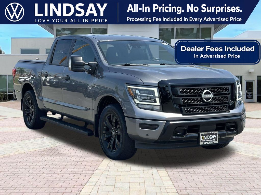 Gray (Gun Metallic) 2023 Nissan Titan SV Crew Cab 4WD Pickup Truck Four-Wheel Drive 9-Speed Automatic