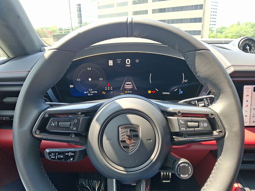 Thumbnail: 2025 Porsche Macan - 22
