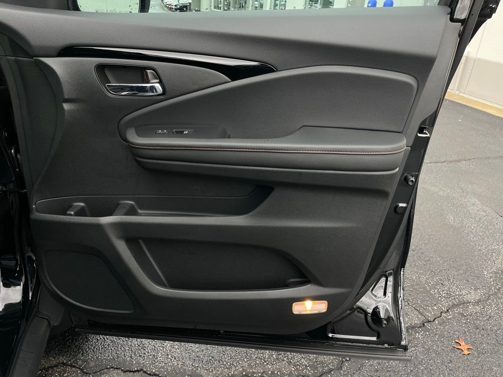 Thumbnail: 2026 Honda Ridgeline - 30