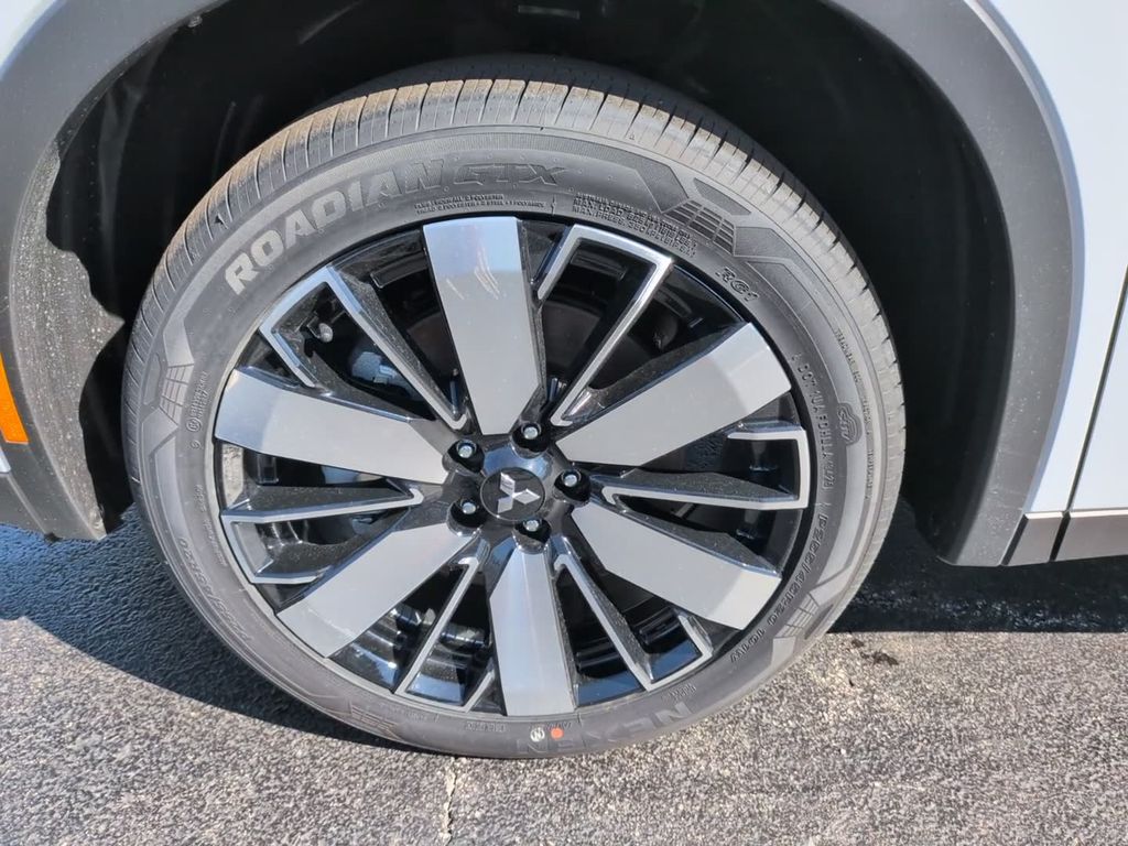 New 2026 White Mitsubishi SE image 15