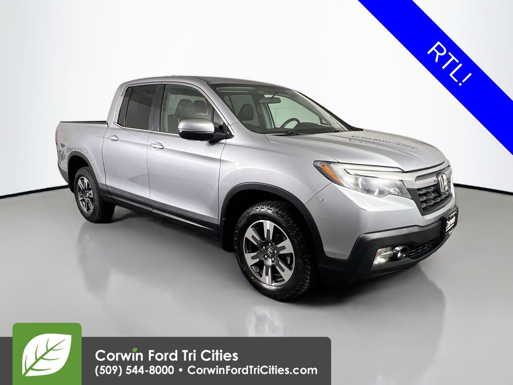 Lunar Silver Metallic 2017 Honda Ridgeline Pickup Truck All-Wheel Drive 6-Speed Automatic