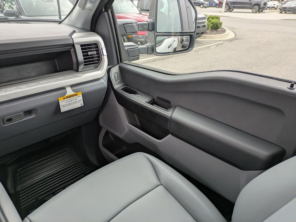 2026 Ford F-350 Super Duty XL