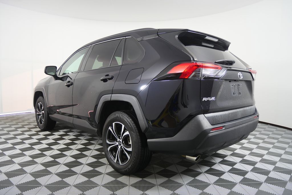 Thumbnail: 2019 Toyota RAV4 - 5