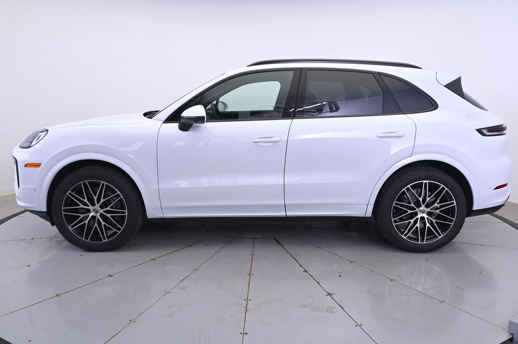 Thumbnail: 2026 Porsche Cayenne - 2