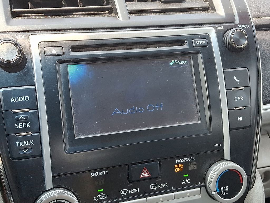 2012 Toyota Camry LE 17