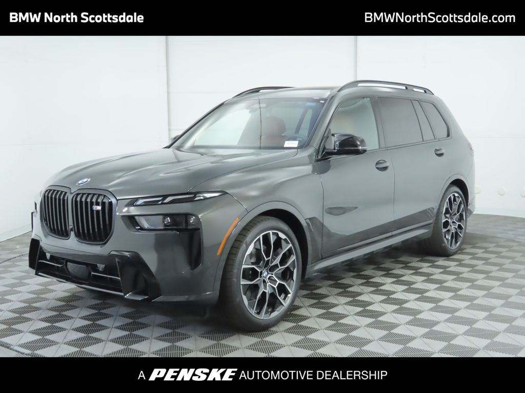 2025 BMW X7 M60i Hero Image