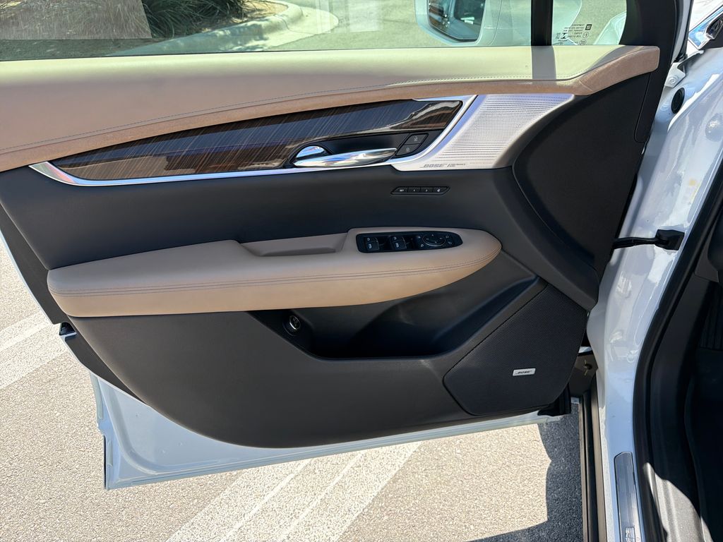 Used 2020 White Cadillac Premium Luxury image 17