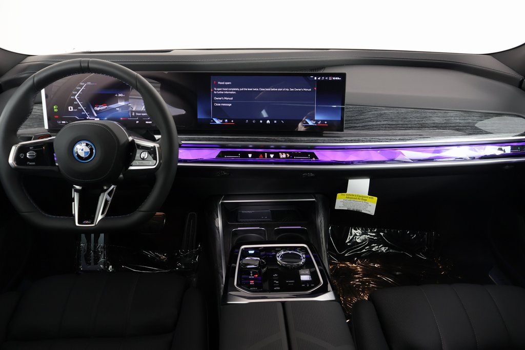 Thumbnail: 2026 BMW i7 - 4