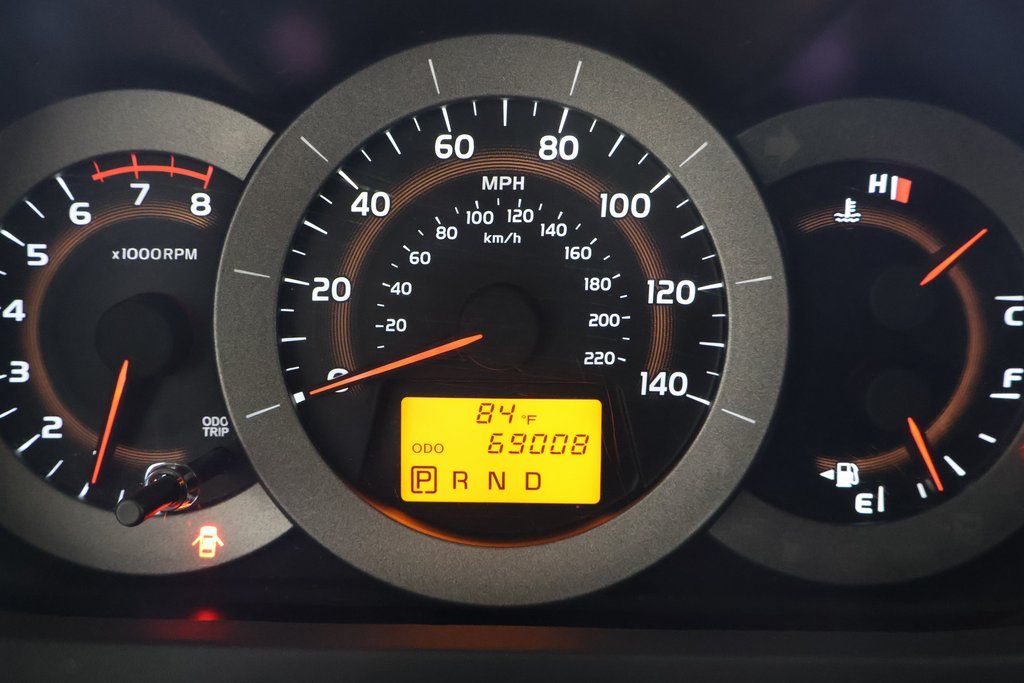 Thumbnail: 2011 Toyota RAV4 - 17