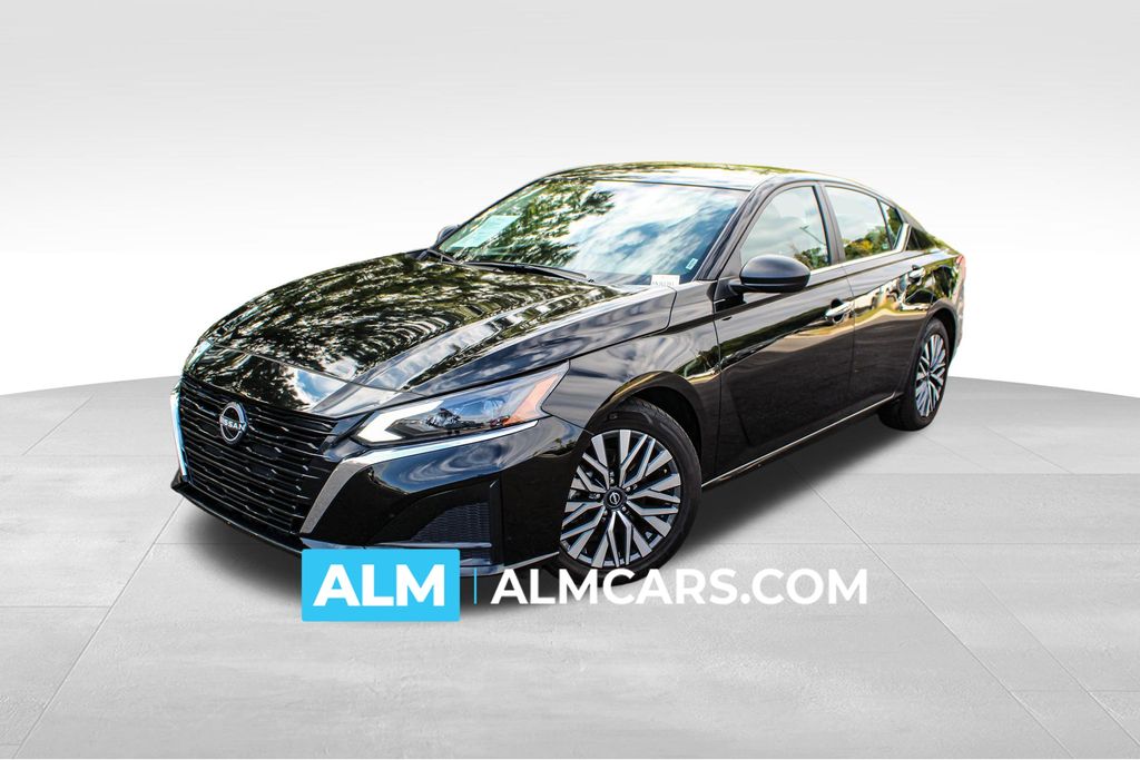 2024 Nissan Altima SV