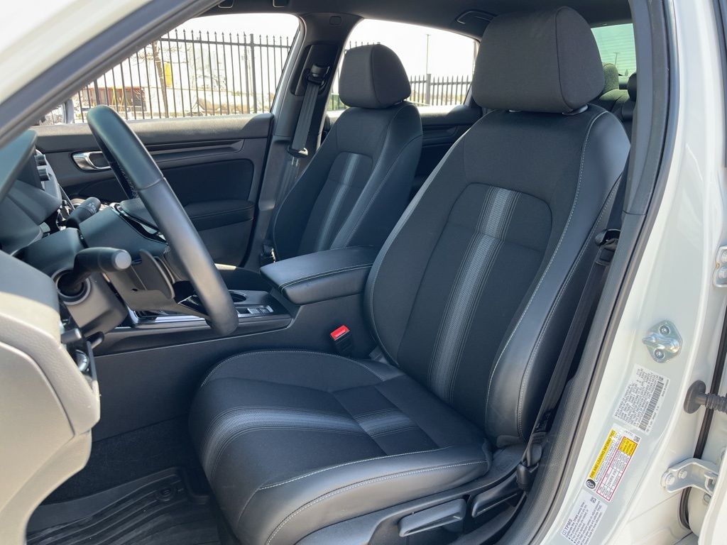 Thumbnail: 2025 Honda Civic - 25