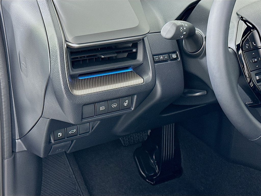 Thumbnail: 2025 Toyota Prius - 10