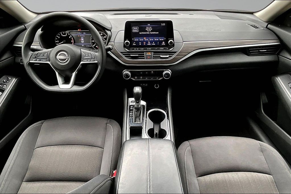 2024 Nissan Altima 2.5 SV - 7