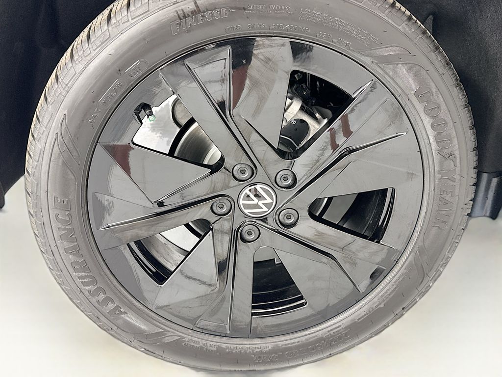 Thumbnail: 2026 Volkswagen Taos - 31