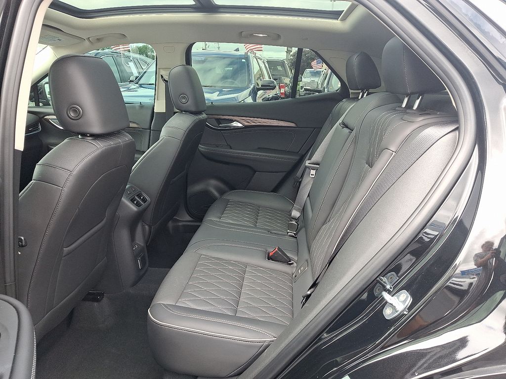 Thumbnail: 2023 Buick Envision - 10