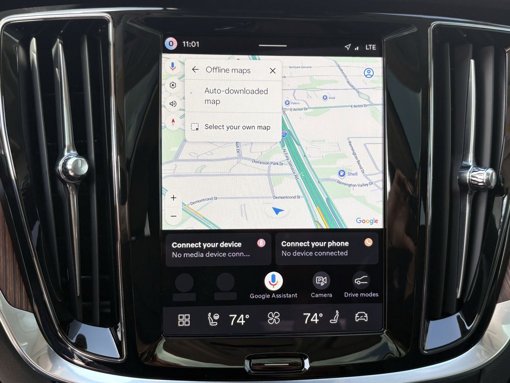 New 2026 Crystal White Volvo B5 Plus image 19