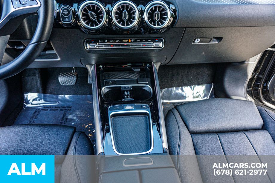 Used 2025 Black Mercedes-Benz GLA 250 image 40