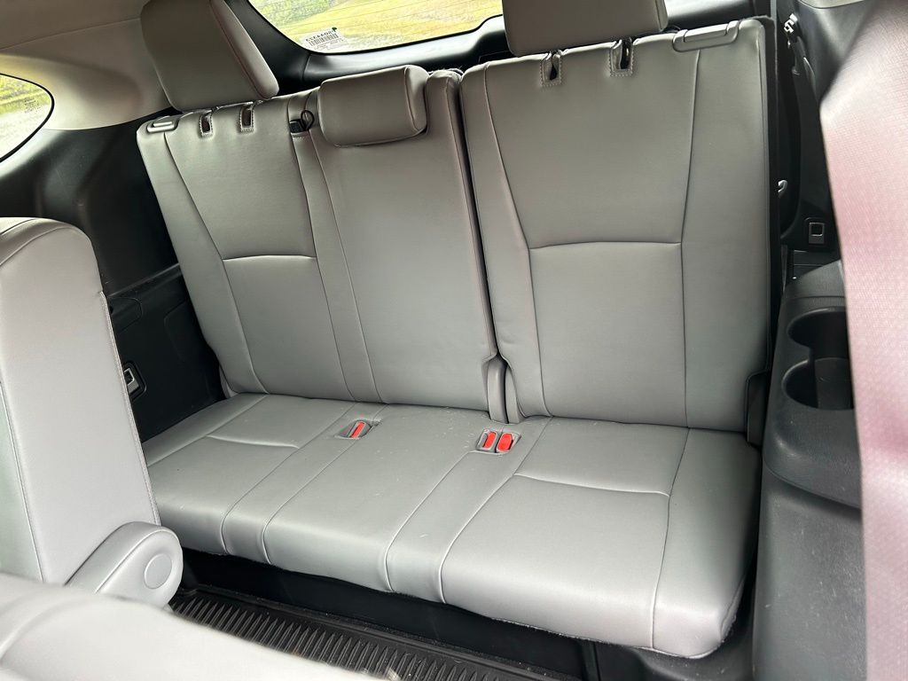 Thumbnail: 2023 Toyota Highlander - 13