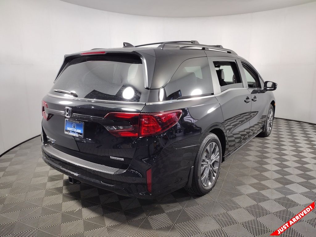 2026 Honda Odyssey Touring - Photo 7